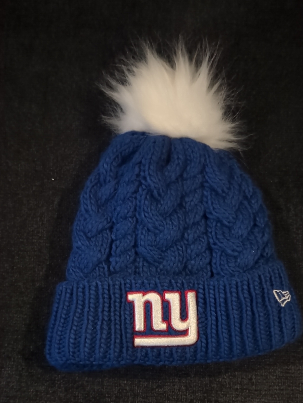 New York Giants Women's Winter Hat - Picture 4 of 4